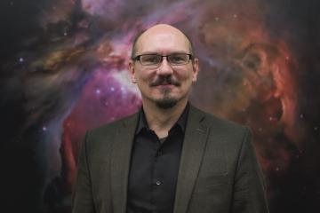 A portrait of Scott Fisher