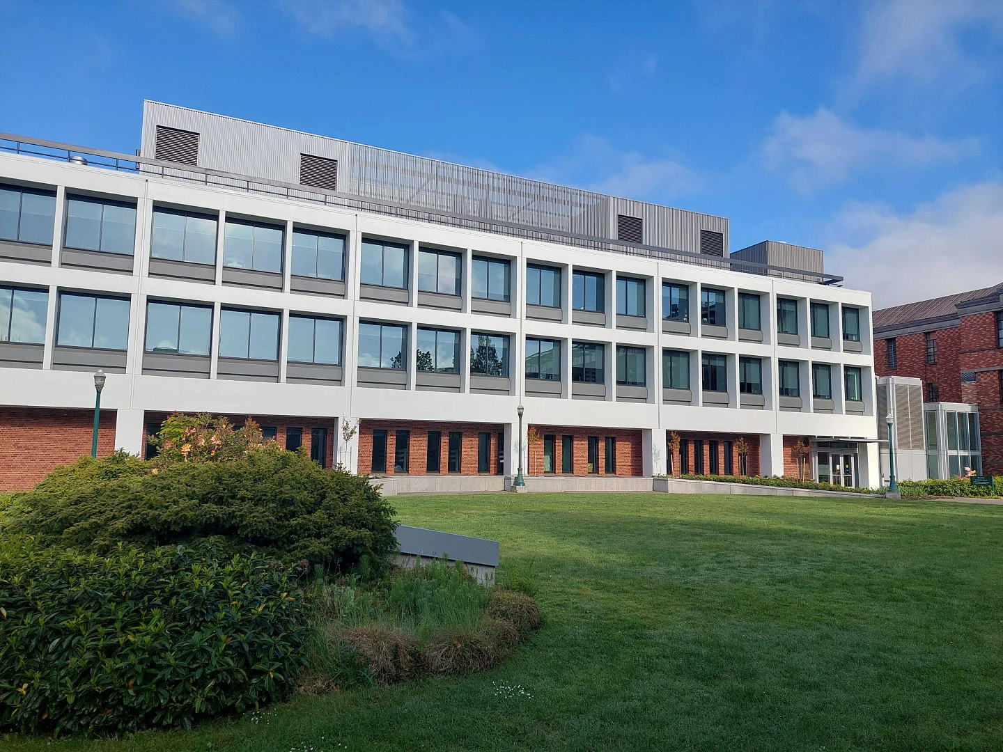 Heustis Hall exterior