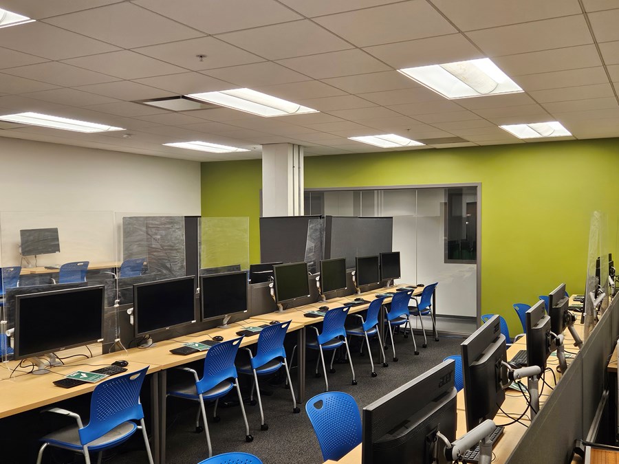 EMU Computer Lab main room